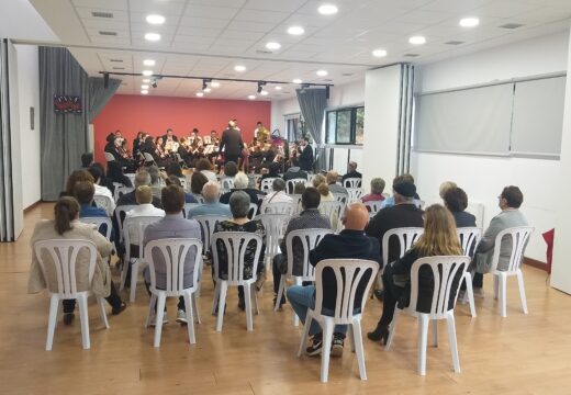 A Banda de Música Isabel II de Touro protagonizou onte o Concerto das Letras Galegas 2022